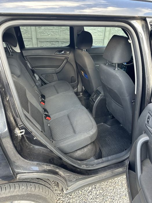 Skoda Yeti 2011  газ бензин 4х4