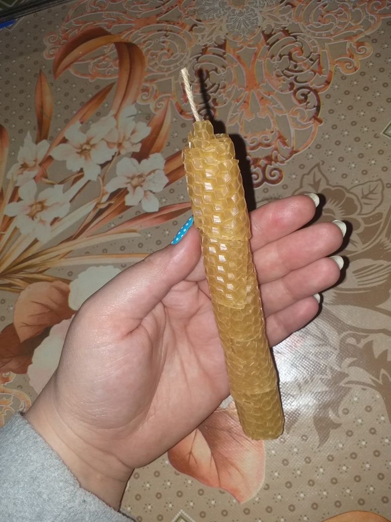 Świece z wosku pszczelego