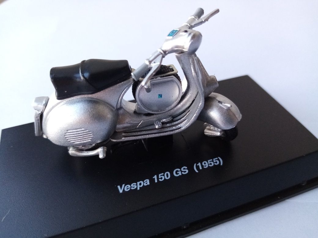 Motos Vespa escala 1/32