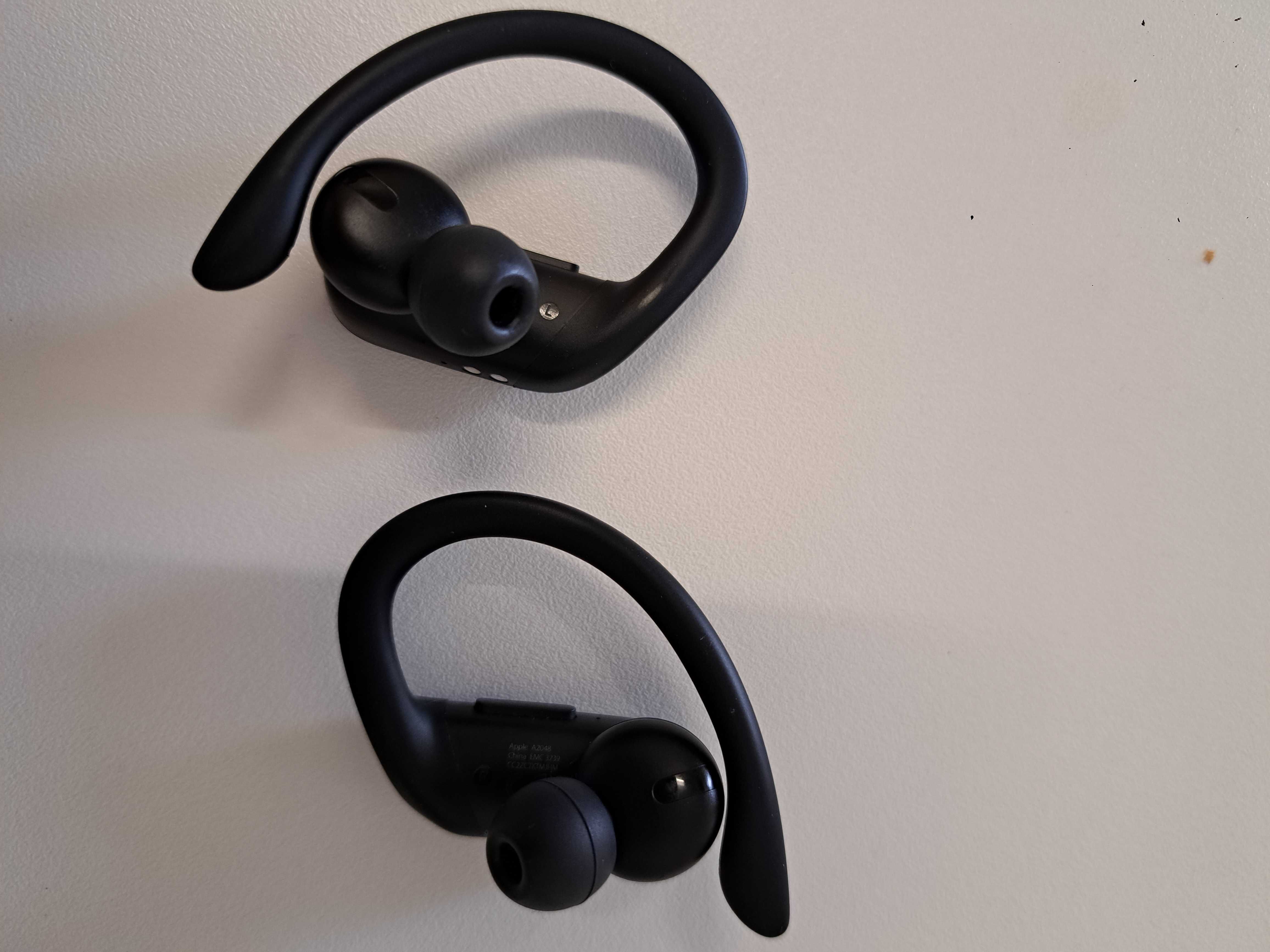 Auriculares Powerbeats Pro como novos