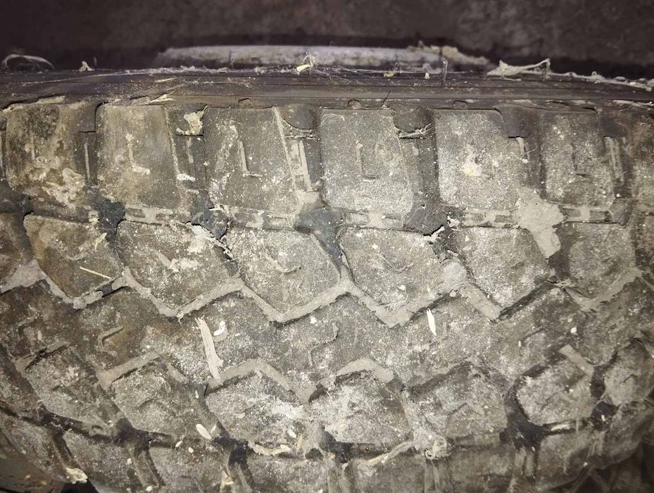 Колесо в зборі 17.5/215/75