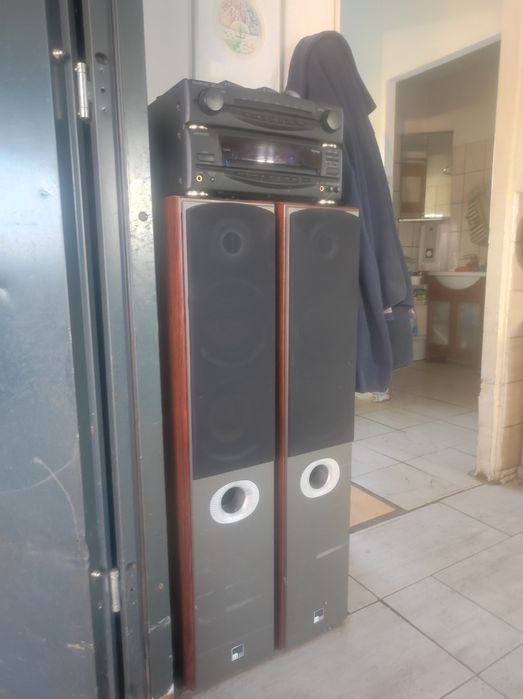 Amplituner radio CD plus kolumny