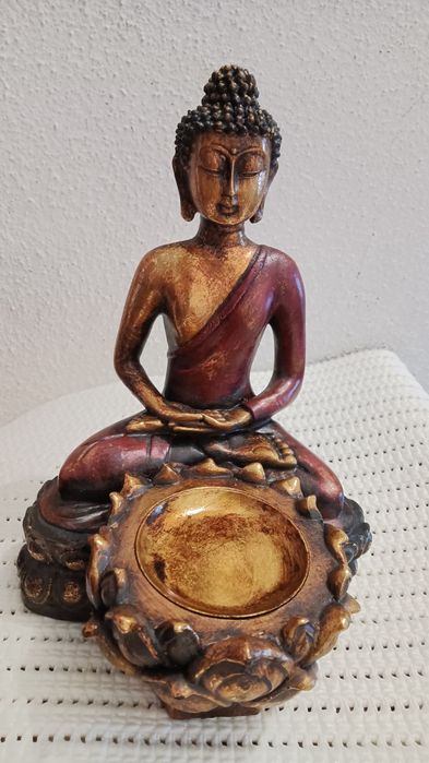 Castiçal Buda dourado