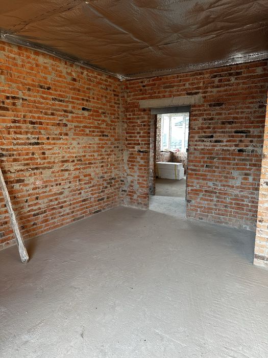 Продам котедж двоян за 3ю поліклінікою на Макарова
