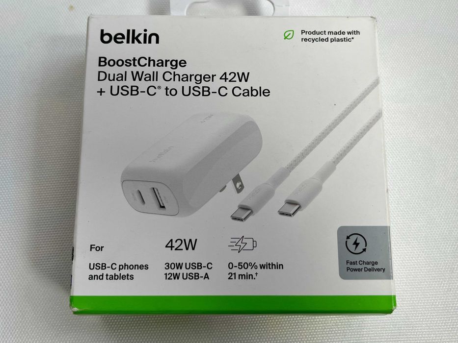 Зарядний пристрій Belkin BoostCharge 42W блок зарядка кабель