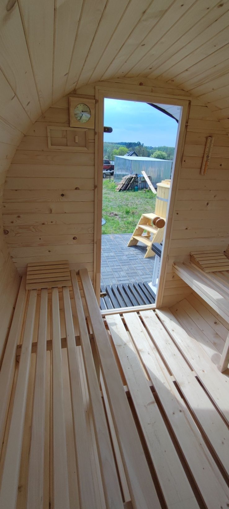 Sauna fińska, sauna w kształcie beczki, gorącą beczką