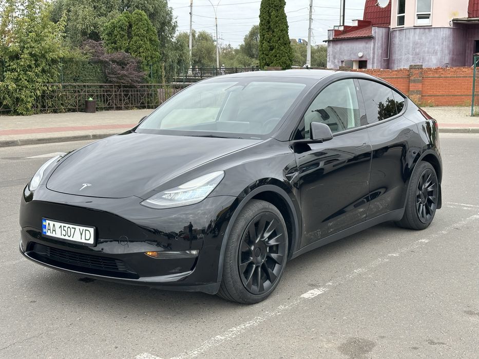 Продам Tesla model Y
