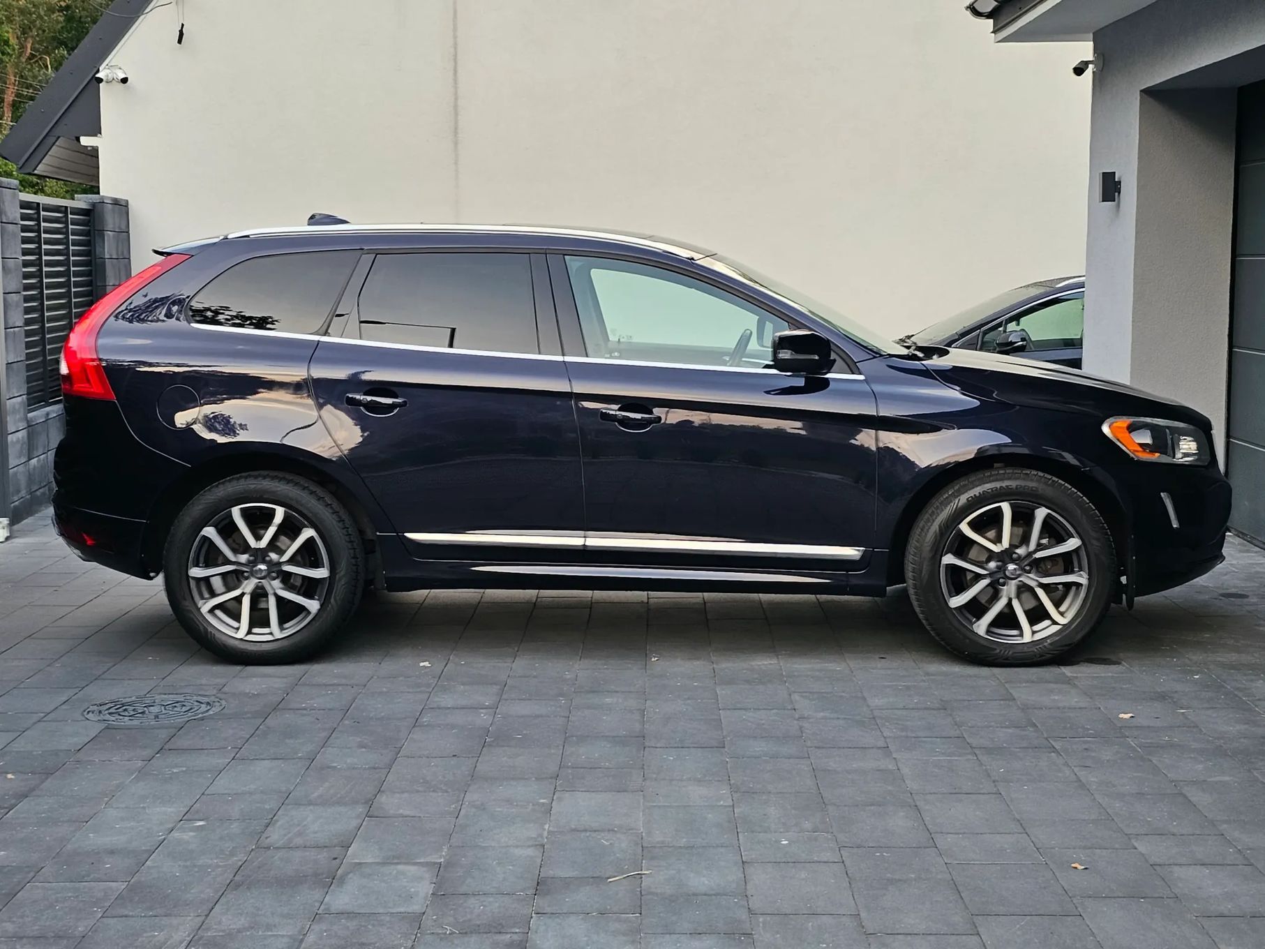Volvo XC 60 Momentum T6 310KM Serwisowany, od 6 lat jeden właściciel.