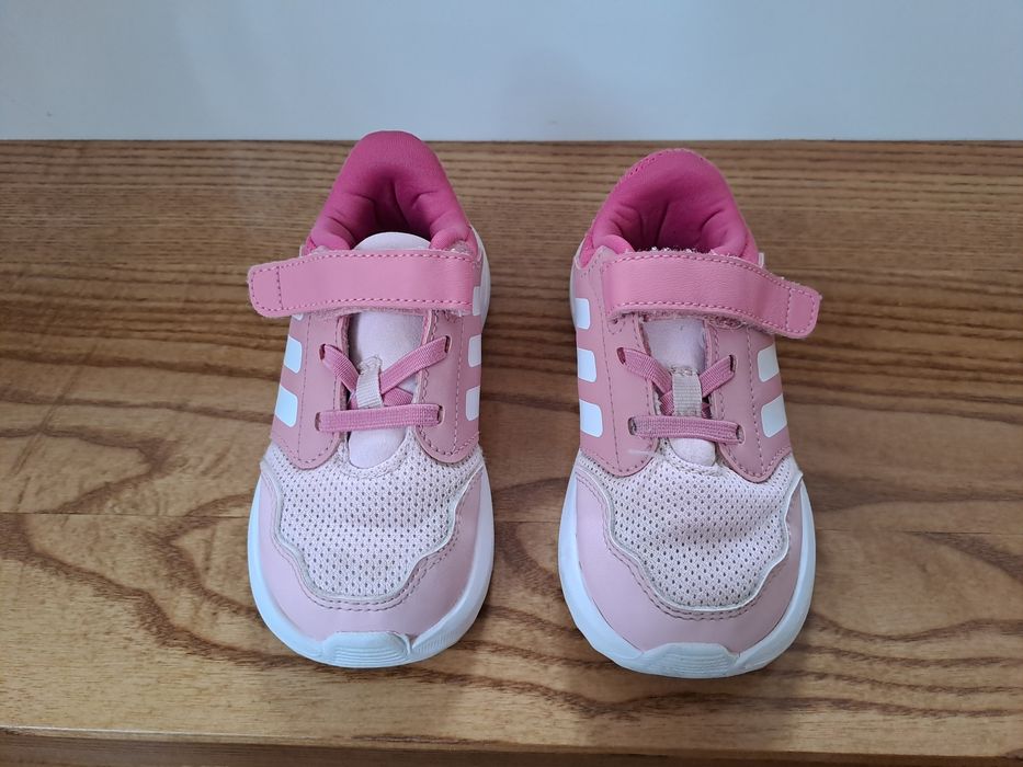 Adidasy dla dziewczynki