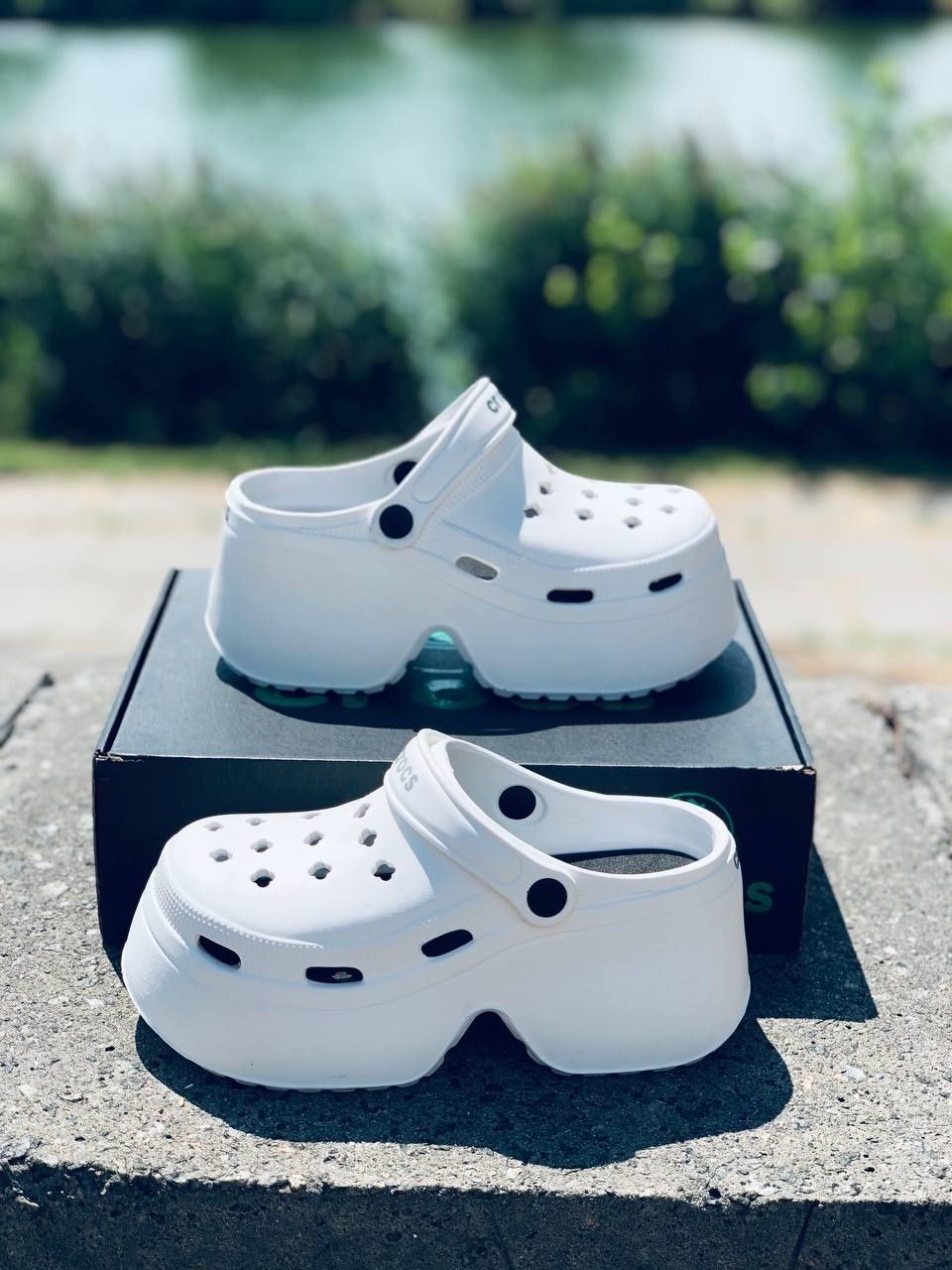 Женские шлепанцы Crocs Белые летние сабо Кроксы Жіночі крокси