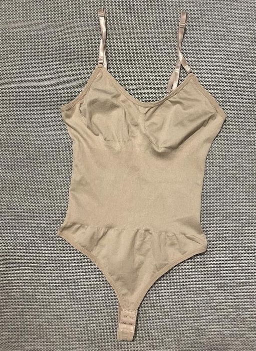 Боді бежевий утягуючий нейлоновий