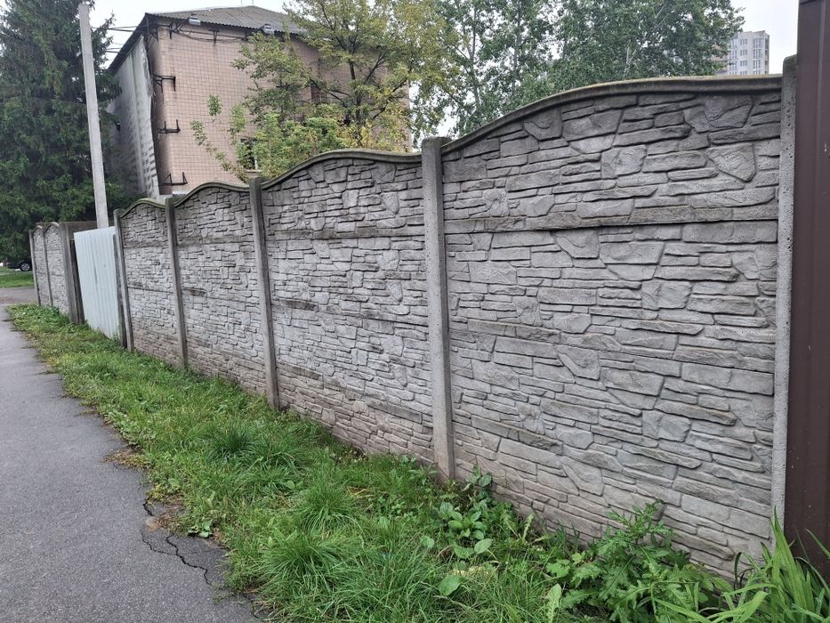 Продаж бетоного забору БУ