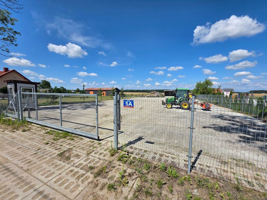 Sprzedam ogrodzoną działkę, plac - pod zabudowę, parking, magazyn, WZ