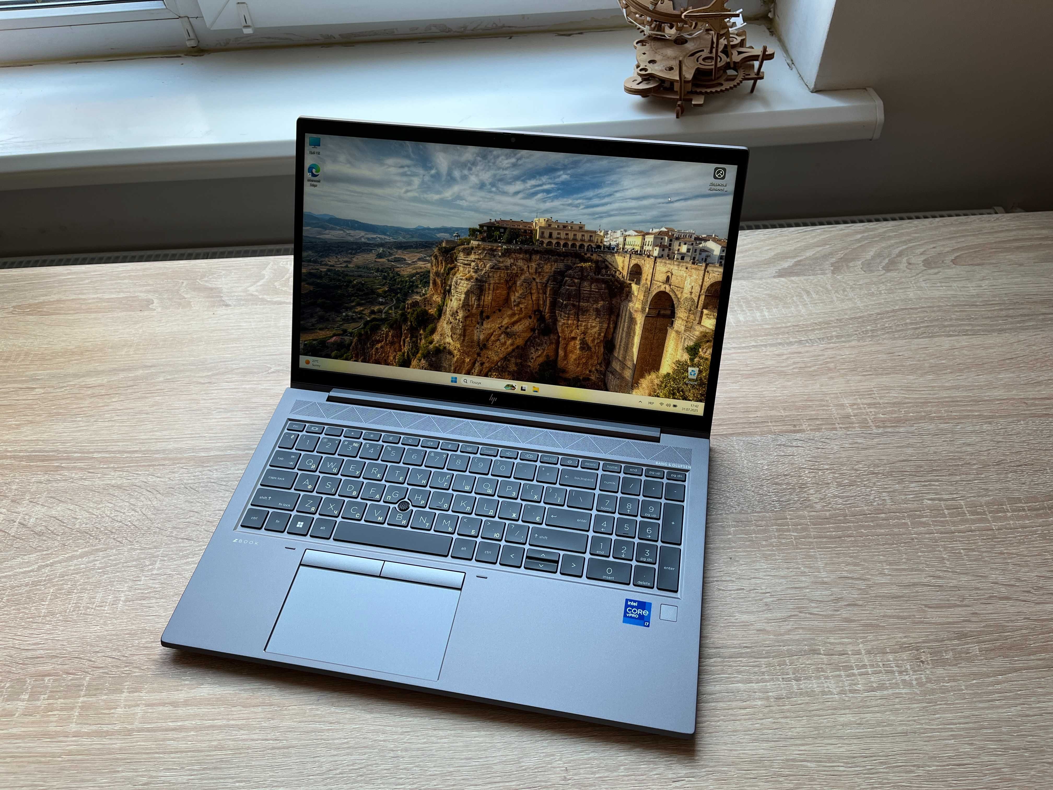 2023р. HP ZBook Firefly 15 G8  Intel® i7_ 64gb DDR4_1000gb SSD_ Nvidia