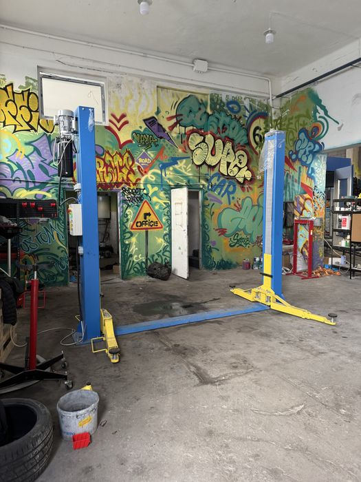 Wynajem box / warsztat / garage z podnośnikem