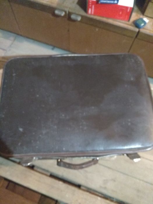 Чемодан продам для своих нужд