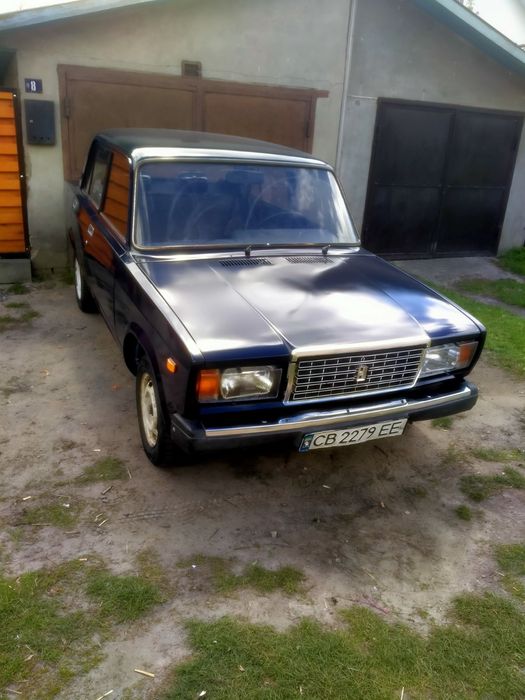 Автомобіль ВАЗ 2107