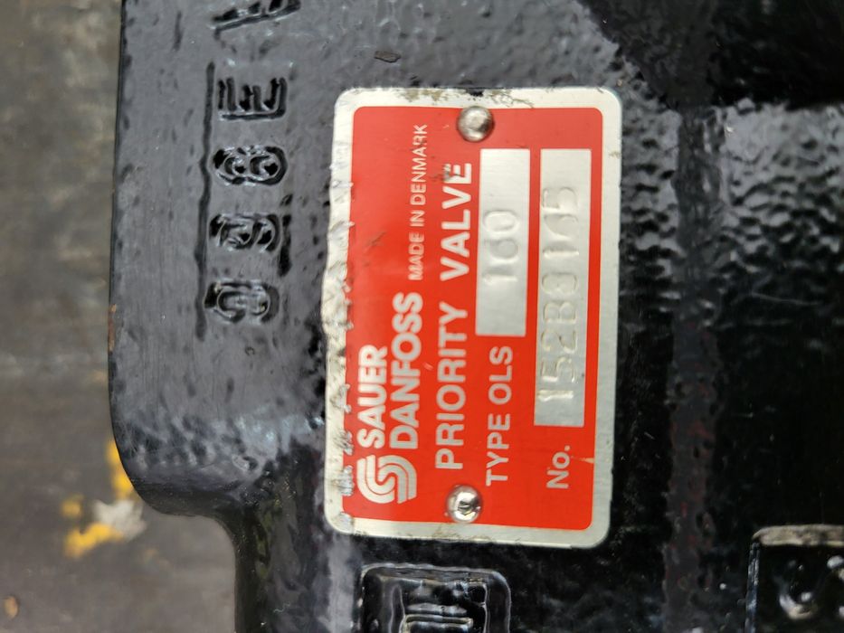 Zawór priorytetowy claas scorpion