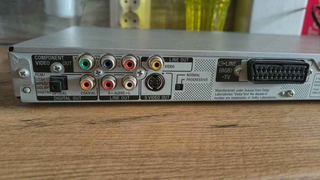 Sony DVD  DVP-NS585P