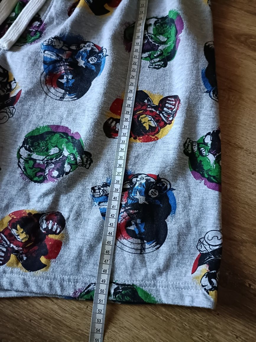 Spodenki Marvel xl Hulk Ironman XXL Kapitan Ameryka L szorty lato