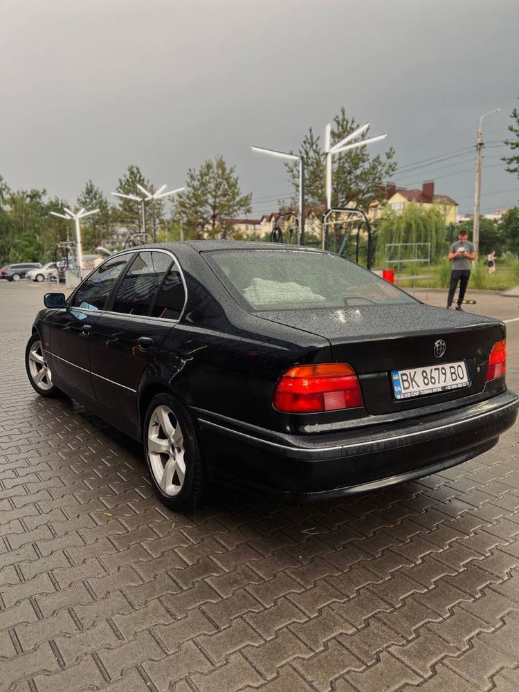 Продам Авто BMW e39 520i