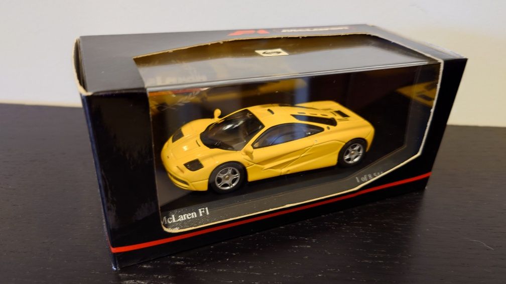 Miniatura 1/43 McLaren F1