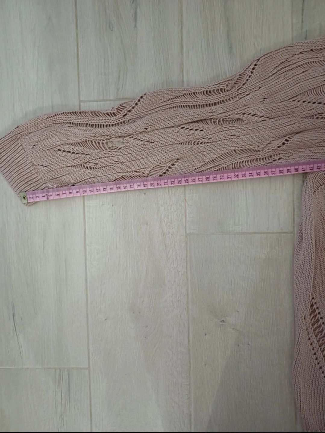 Sweter z dziurami River Island
