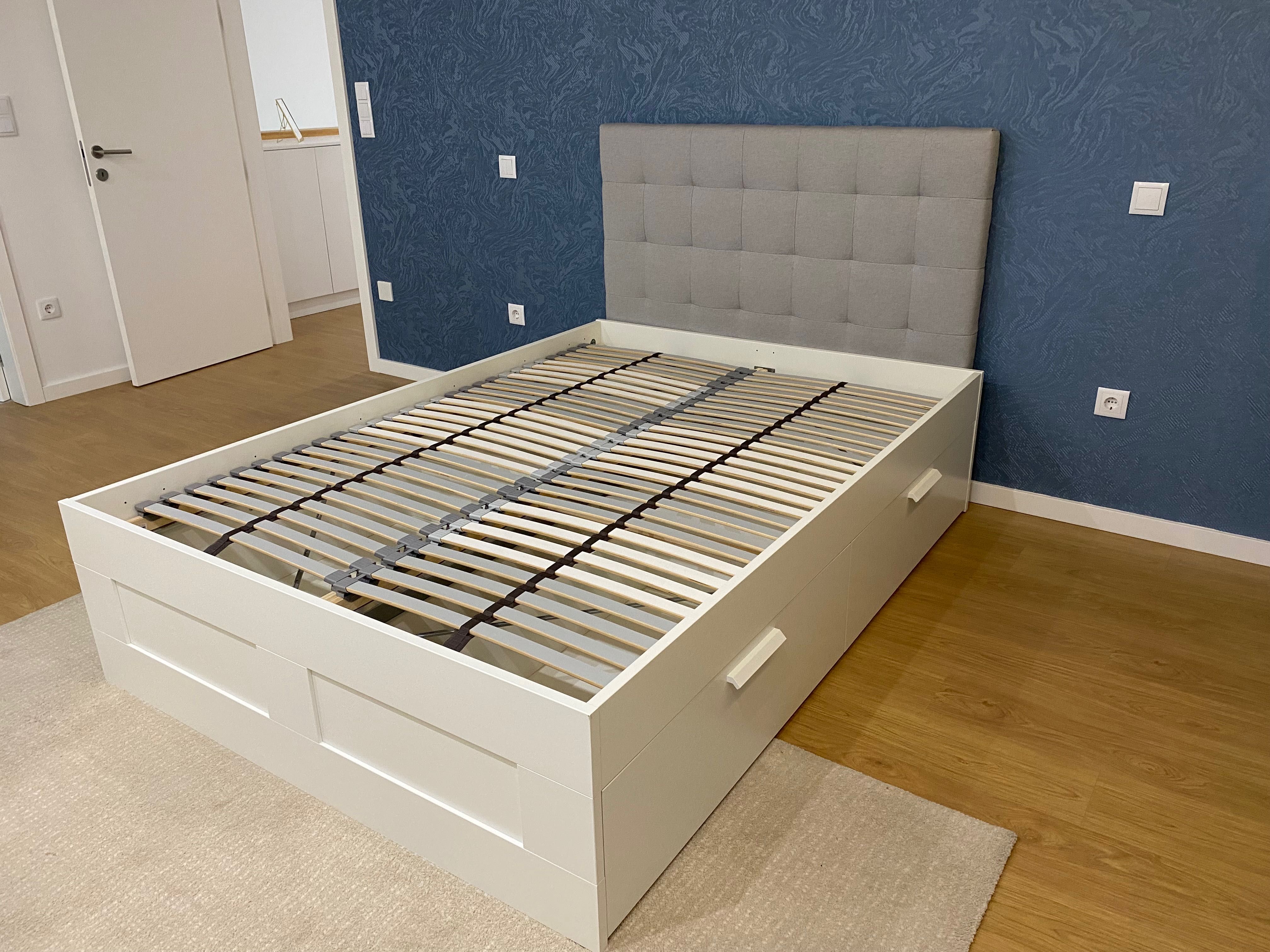 Cama BRIMNES 140x200cm, com estrado lonset e cabeceira