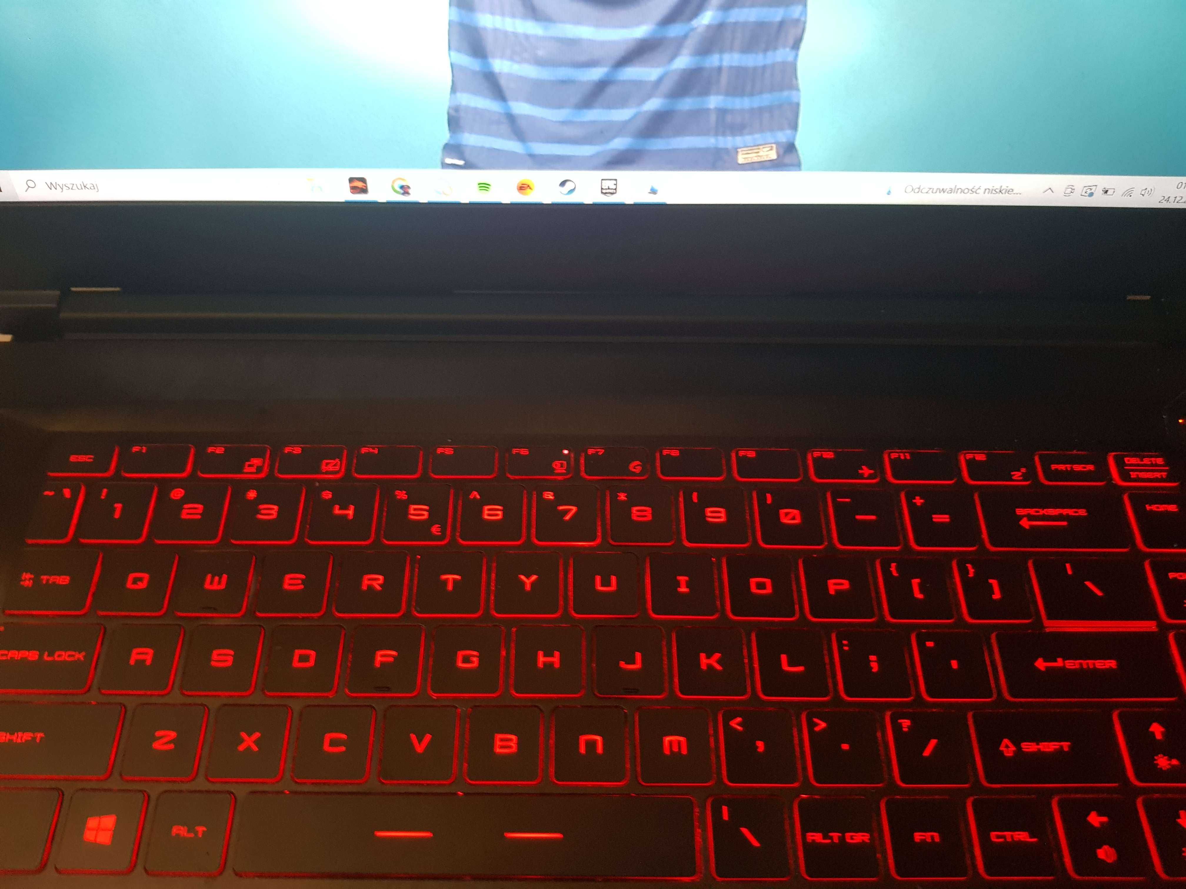 Laptop gamingowy msi+ podkładka pod myszke gratis