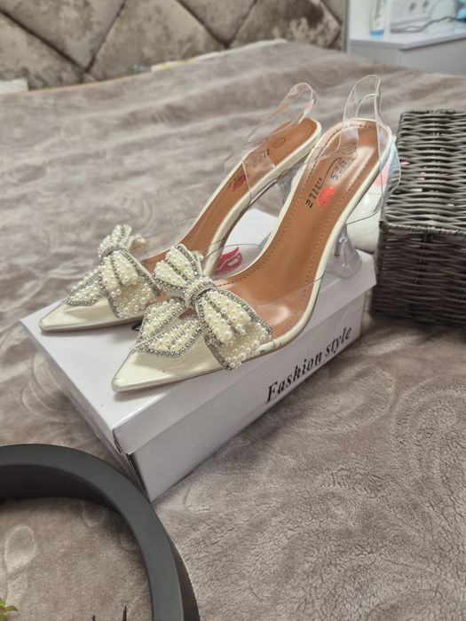 Туфлі весільні,38 р