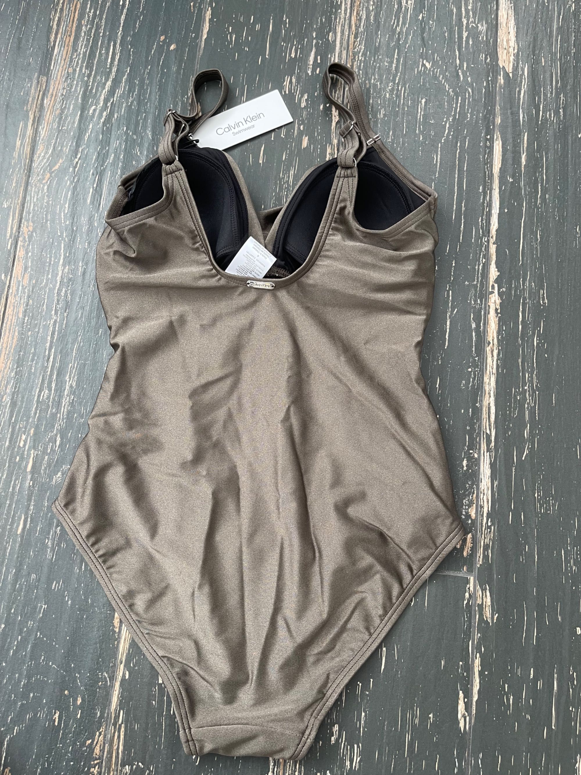 Calvin Klein купальник слитный р М-S  (6 США) оливковый