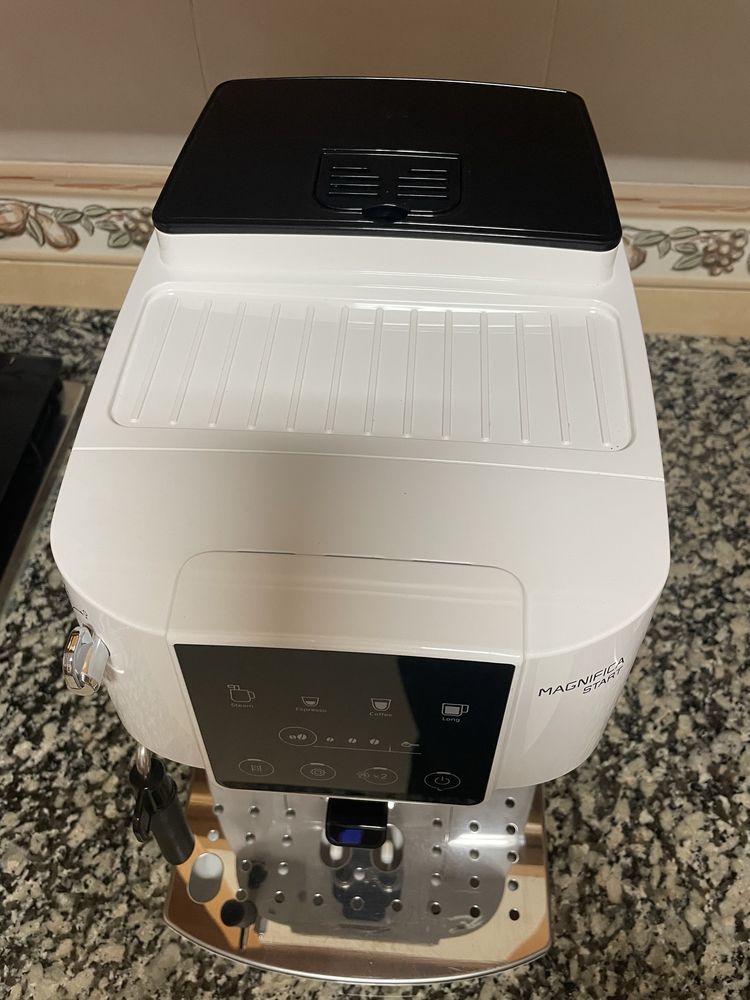 Maquina cafe delonghi start