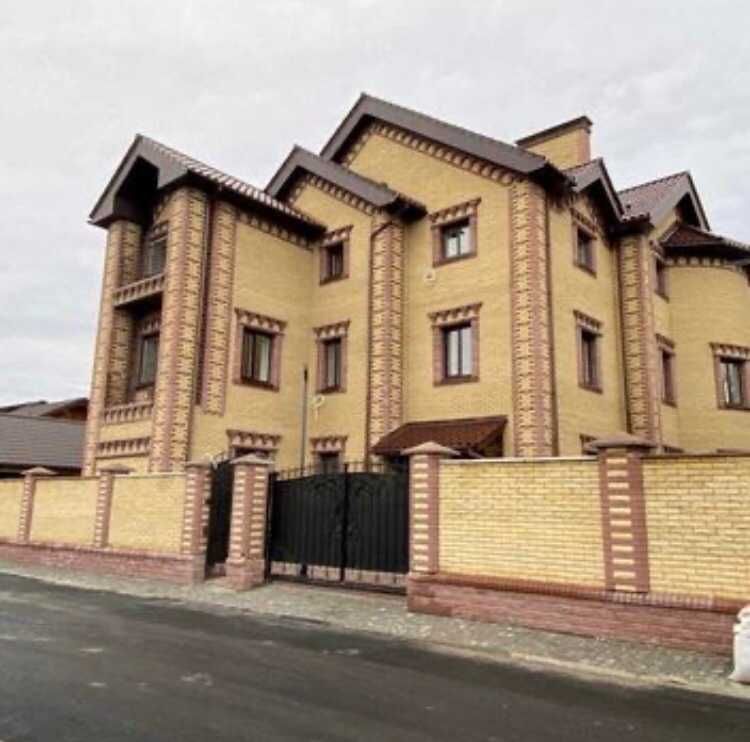 Оренда будинку під офіс, пансіонат