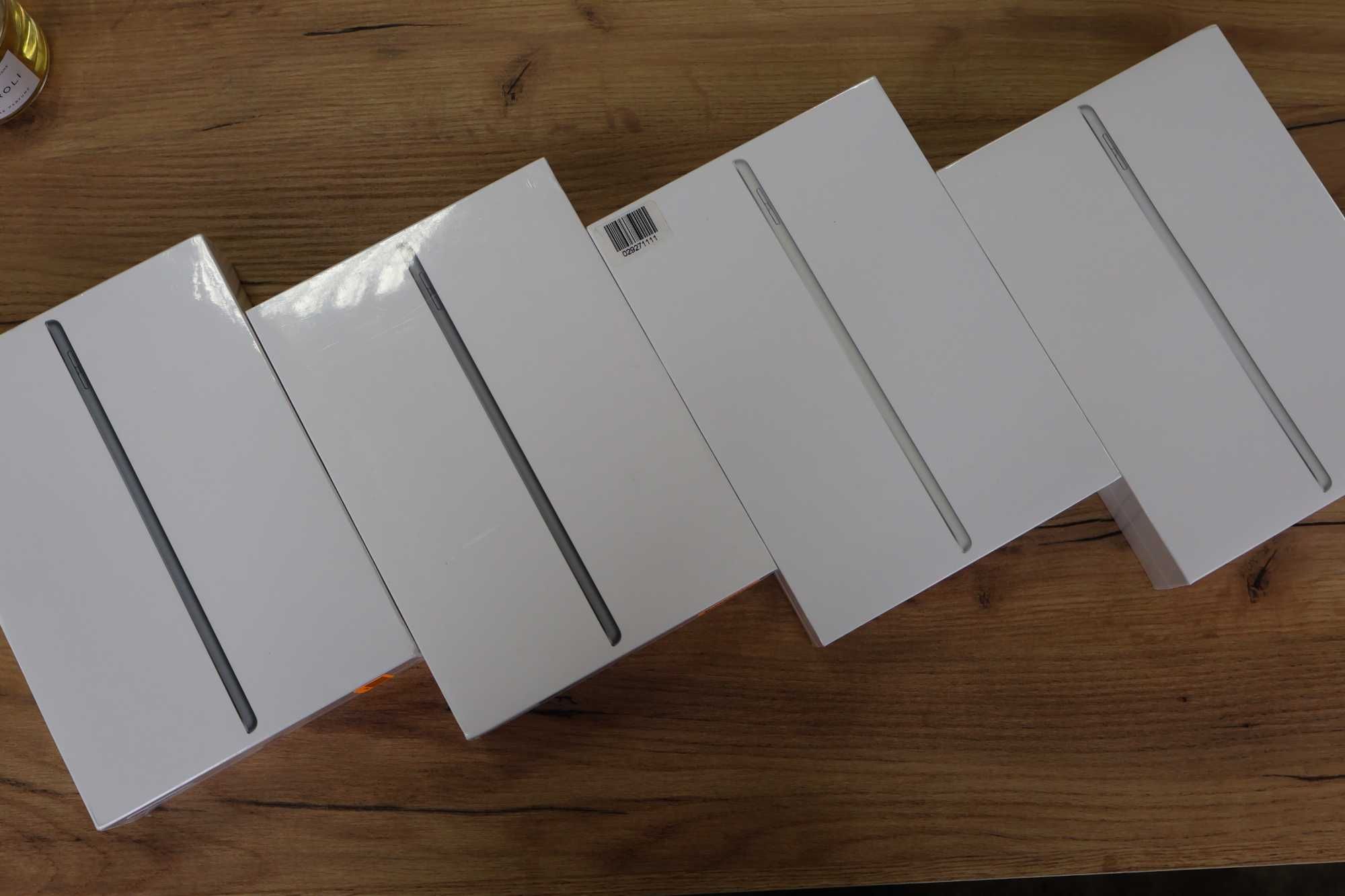 Новий Apple iPad 10.2 2021 (9-Gen) 64Gb Space Gray/Silver A2602 Wi-Fi