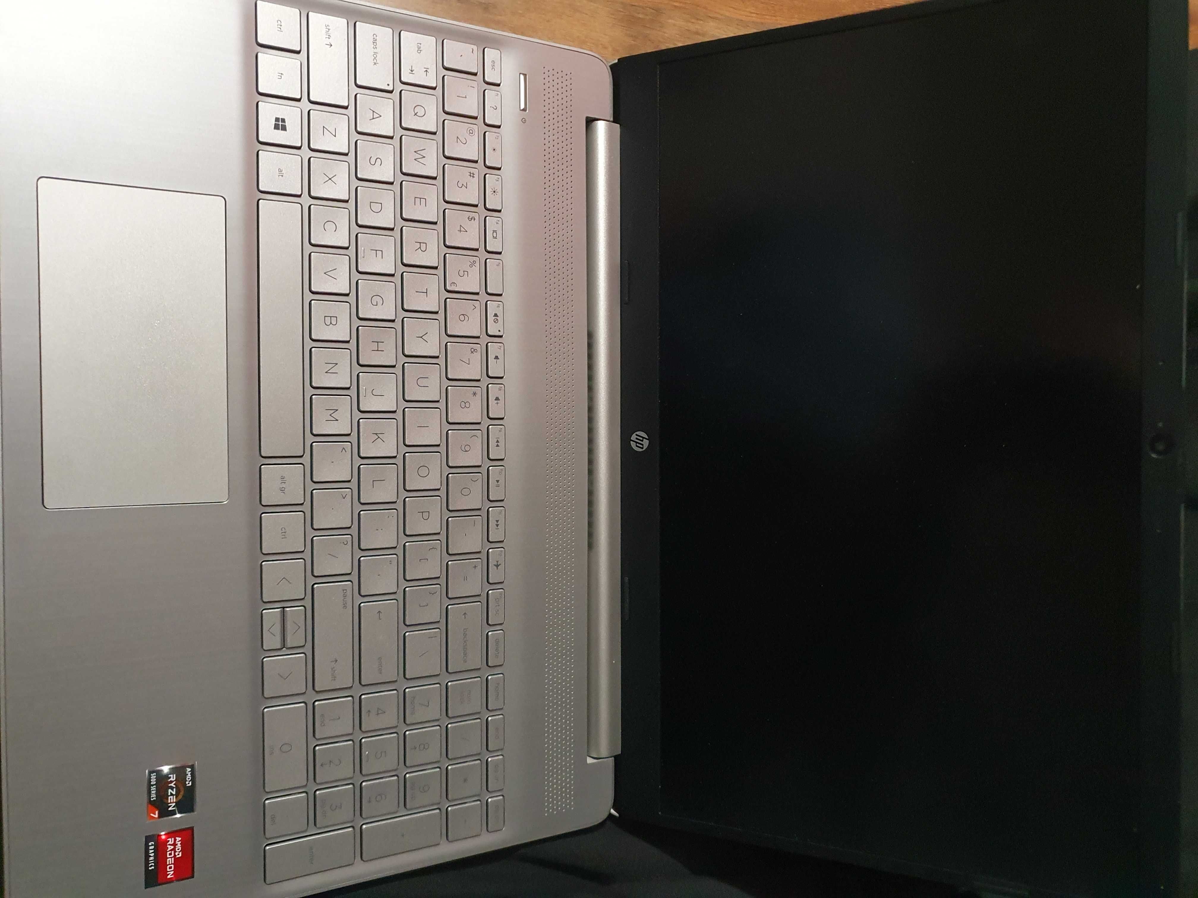 hp 15s ryzen 7 5700U Radeon 32GB ram