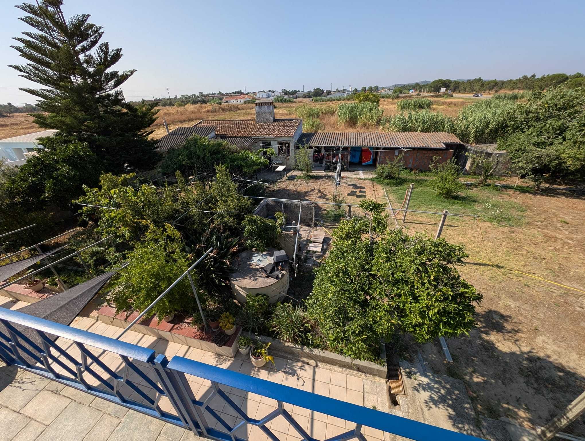 Prédio e propriedade em Grândola.