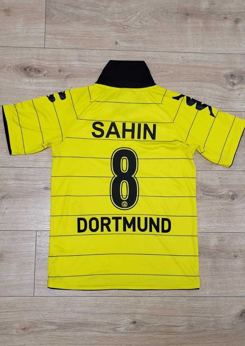 Вінтажна футбольна форма Borussia Dortmund 2010-2011 років Sahin №8