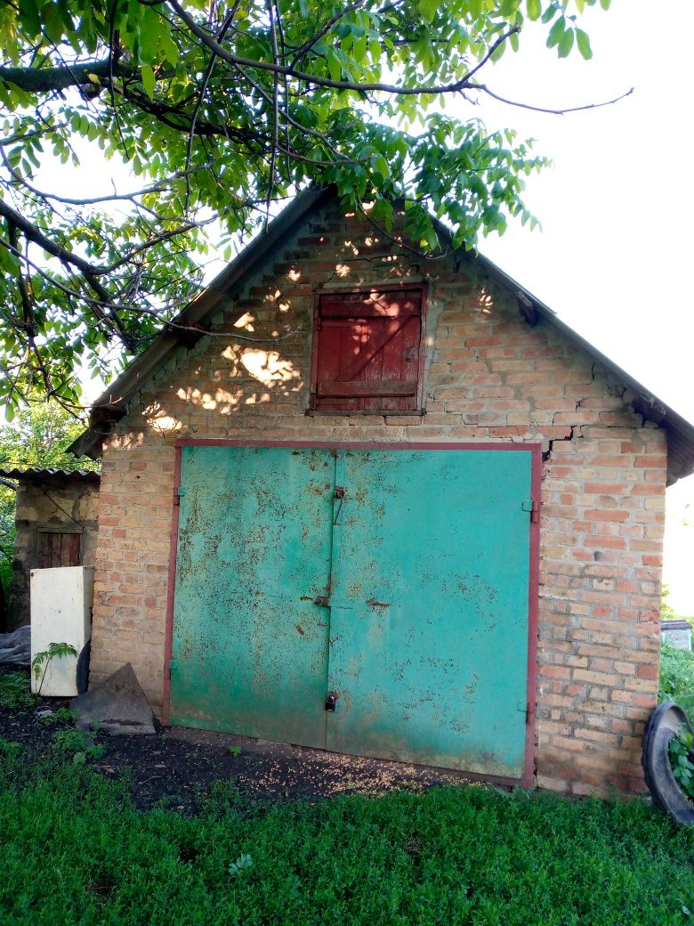 Продам будинок в селі Оленівка