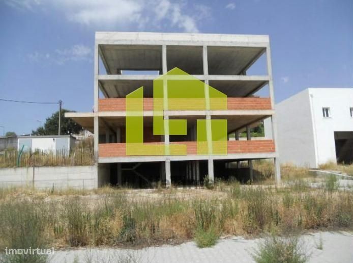 Prédio Urbano no Alvito