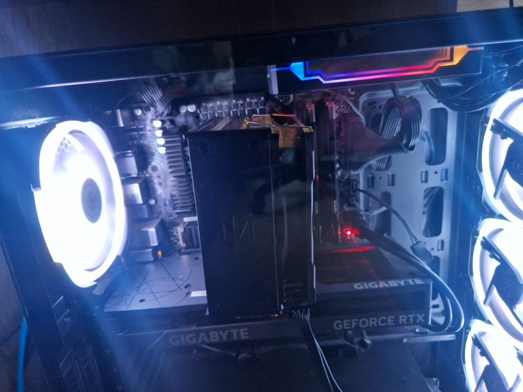 Komputer rtx 4060 ti i5 12400f dysk m2 1tb