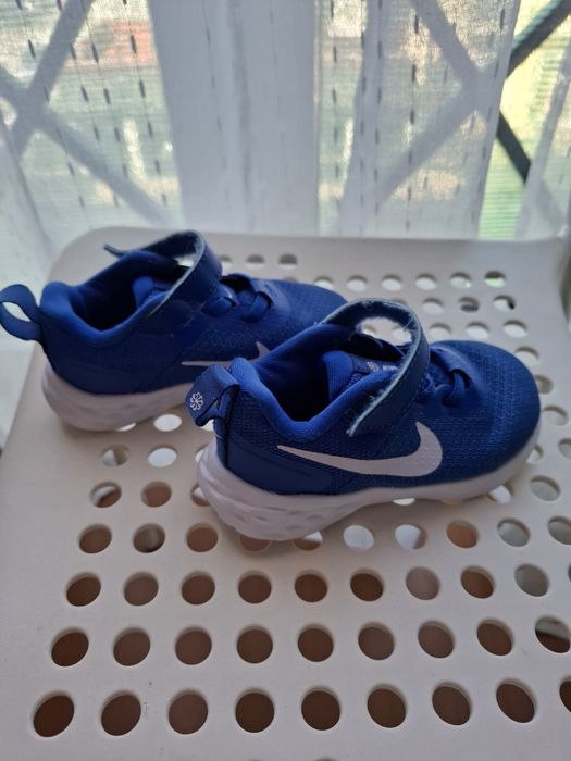 Vendo ténis NIKE menino