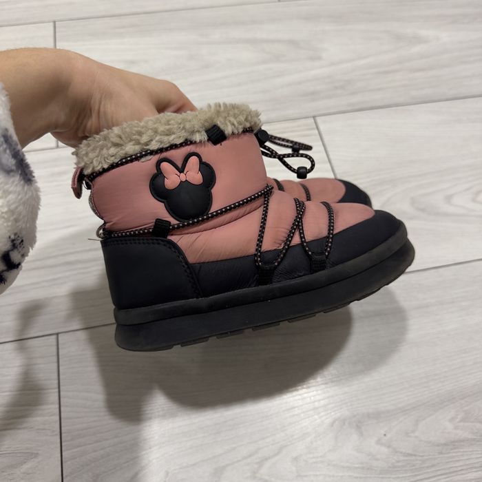 Чоботи, дутіки, черевики для дівчинки zara