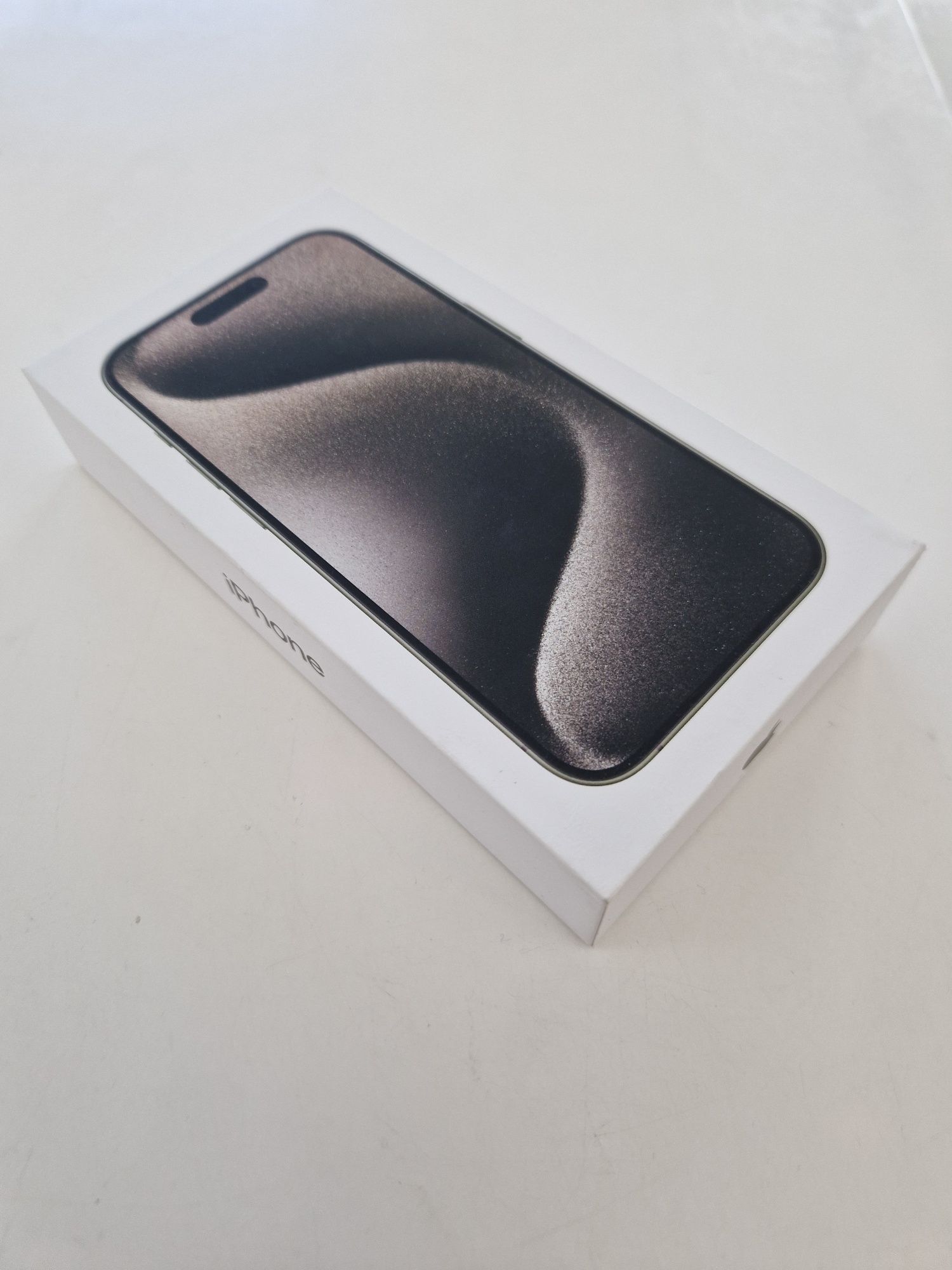 Apple iPhone 15 Pro 128GB Natural Titanium - nowy, zaplombowany