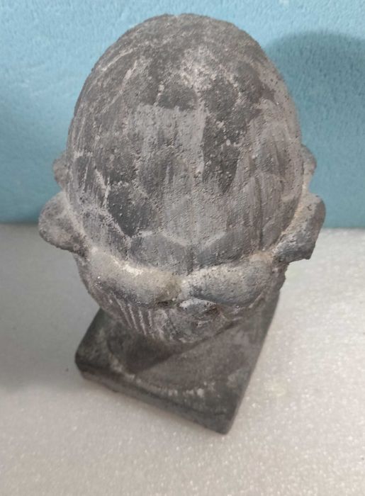 Pináculo pinha decorativa