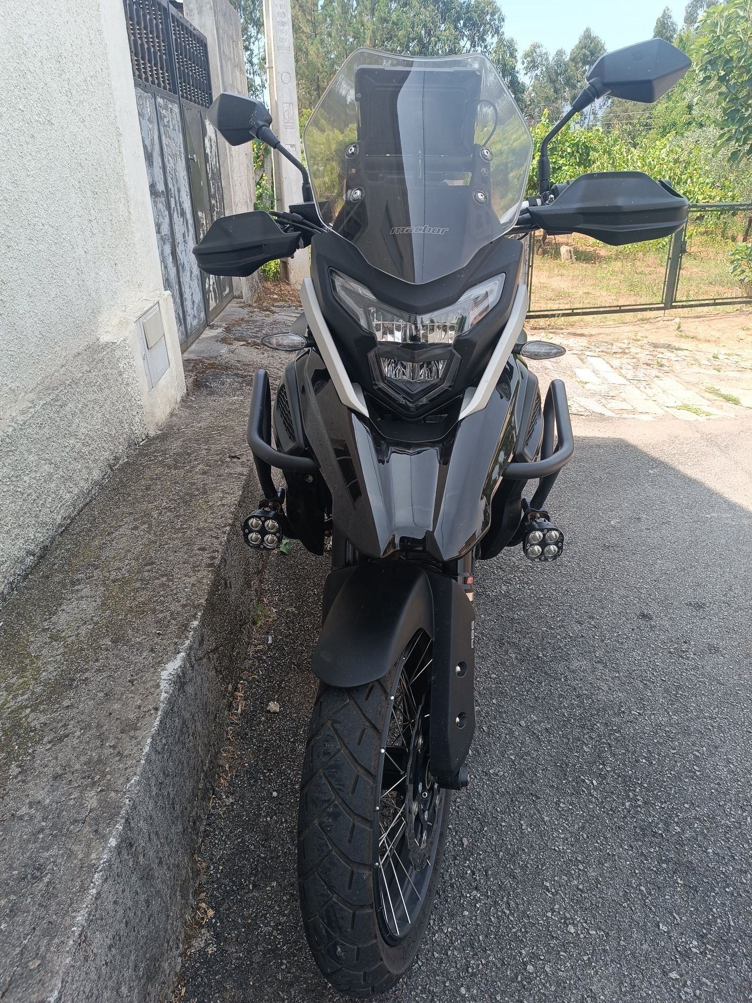 Vendo Macbor Montana XR5