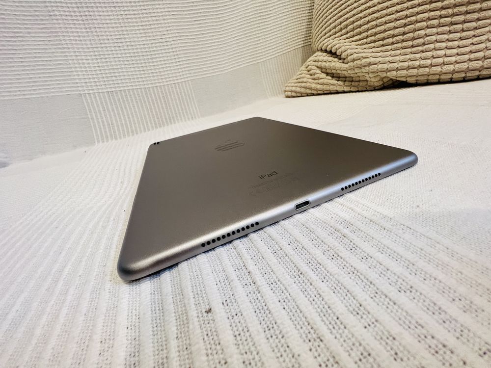iPad Pro 9,7” CELLULAR A1674