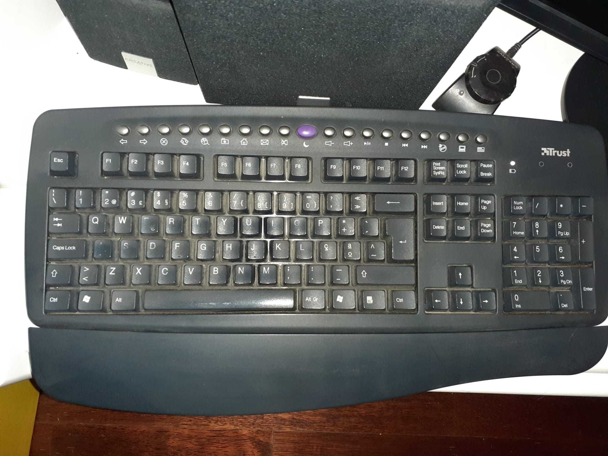 Teclado TRUST 305KS wireless optical deskset