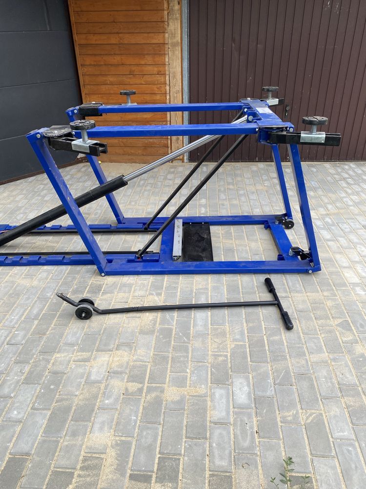 Podnosnik warsztatowy hydrauliczny 2.5T