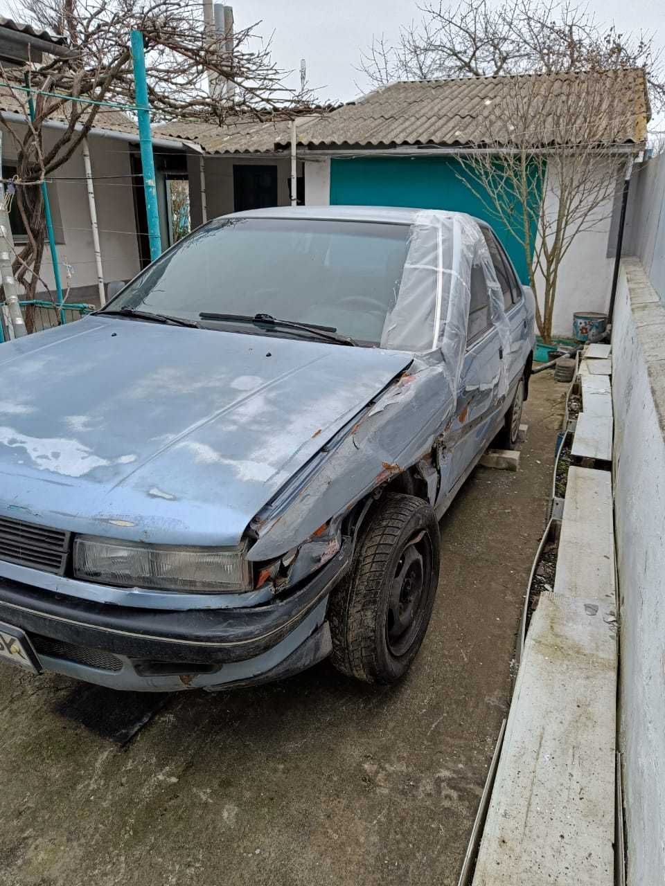 Продаю Mitsubishi Lancer 4 1989. Об'єм 1.5.(лансер)блакитний.Після ДТП