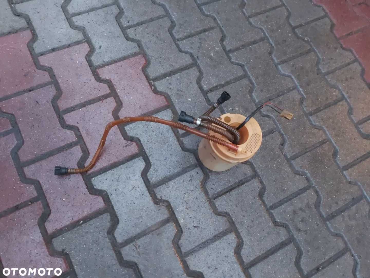 Pompy paliwa 2 szt. Porsche Cayenne 7L 4.5B V8